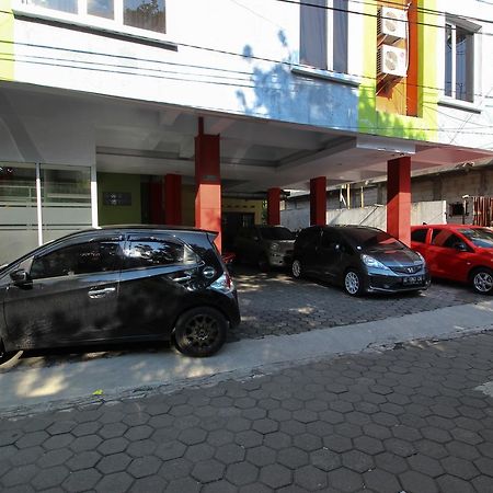 Reddoorz Plus Near Lippo Plaza Jogjakarta Hotel Exterior foto