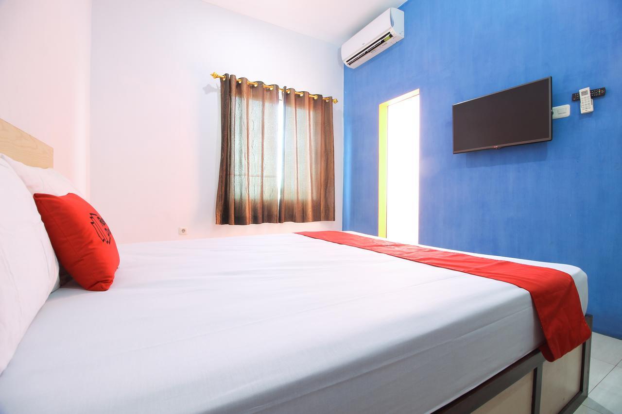 Reddoorz Plus Near Lippo Plaza Jogjakarta Hotel Exterior foto